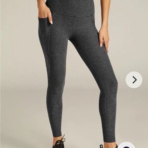 Women’s Athleta Charcoal Leggings